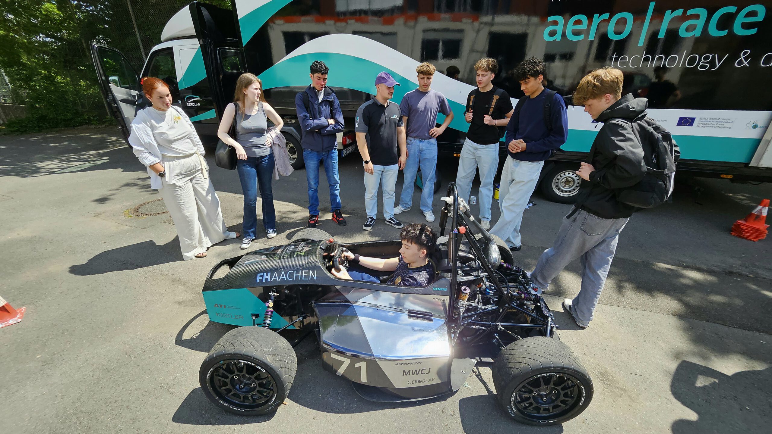 Das Aero Race Lab zu Besuch am Couven-Gymnasium